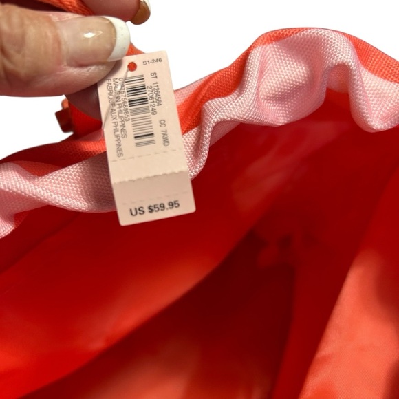 NWT Victoria Secret Beach Cooler Backpack - Picture 6 of 11